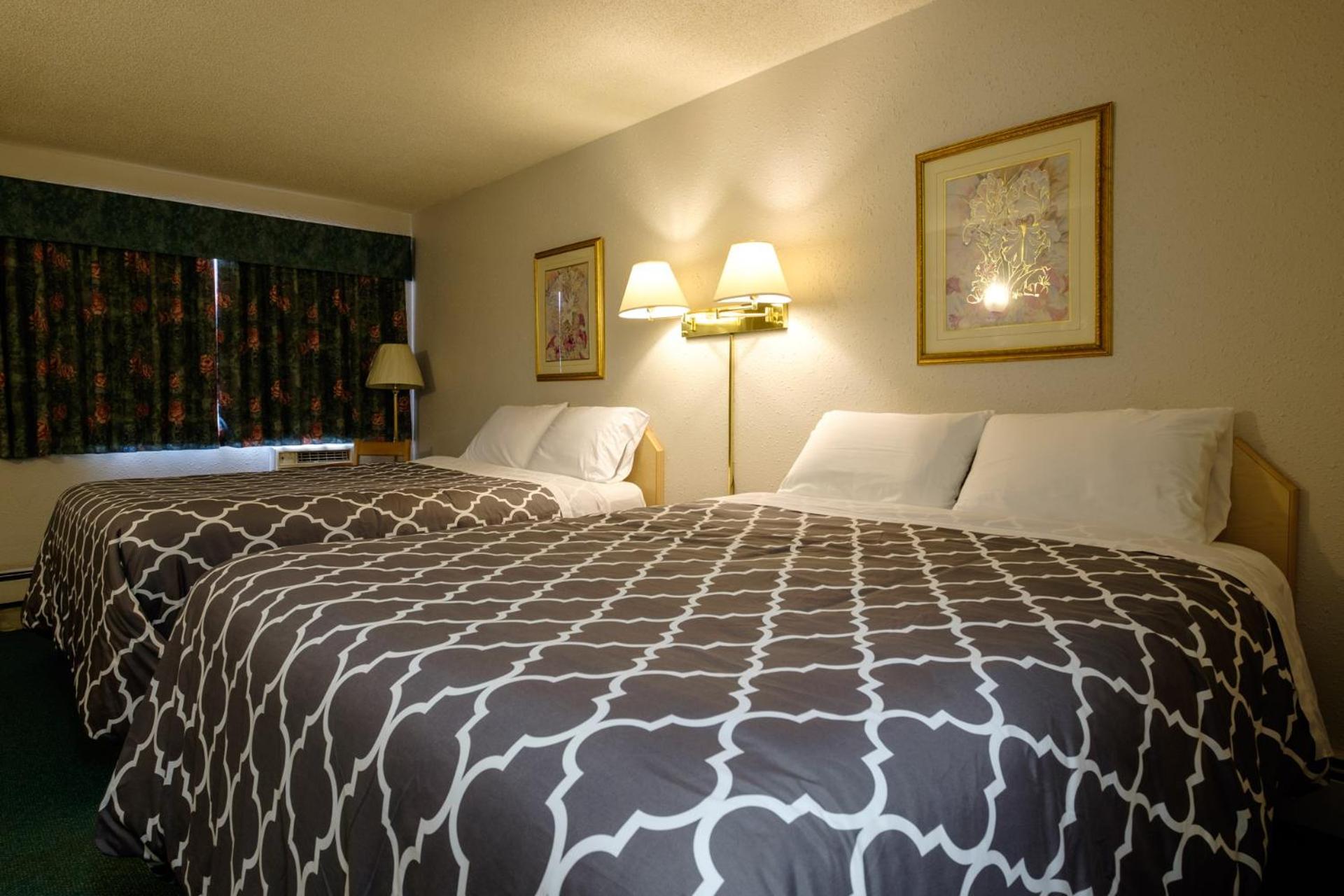 Perfect Inns & Suites Weyburn エクステリア 写真